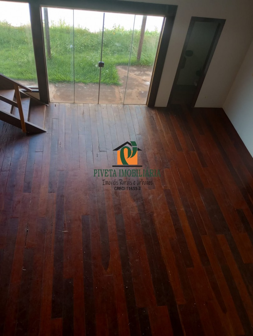 Casa à venda com 3 quartos, 230m² - Foto 3