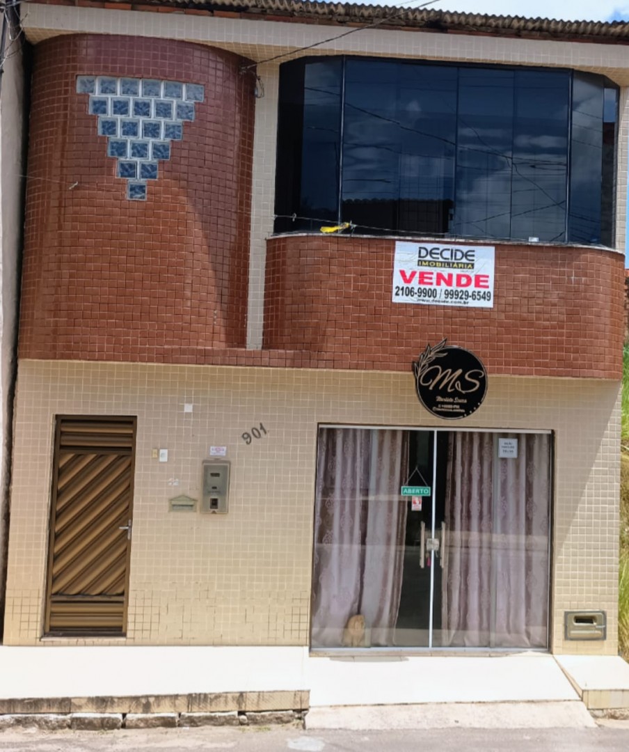 Excelente Casa com pavimento superior no Rosário do Catete