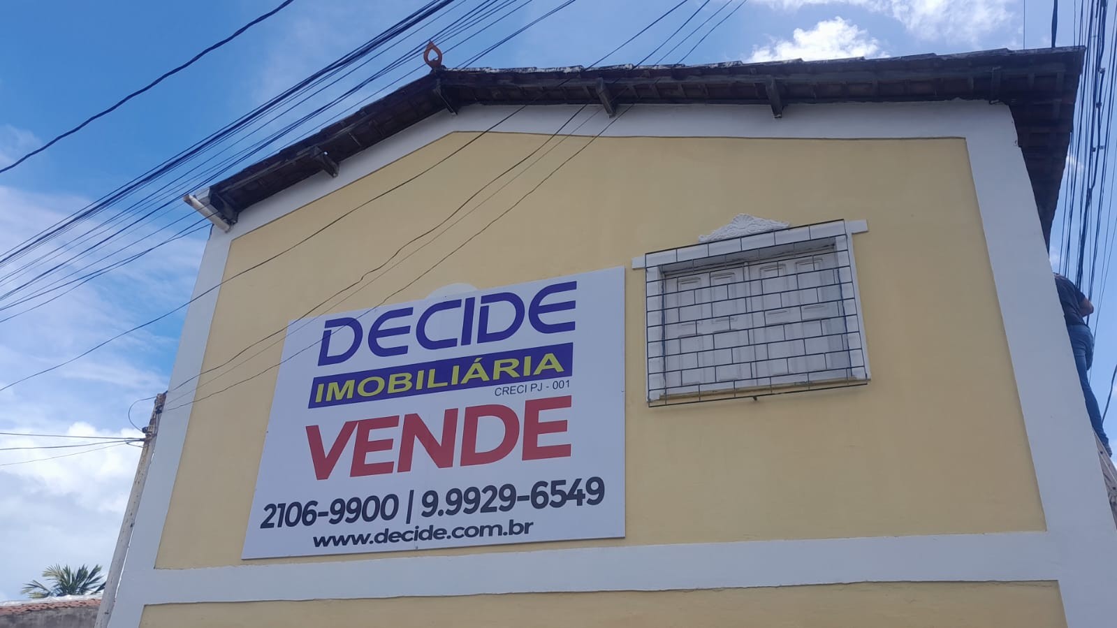 Excelente Casa com Pavimento Superior