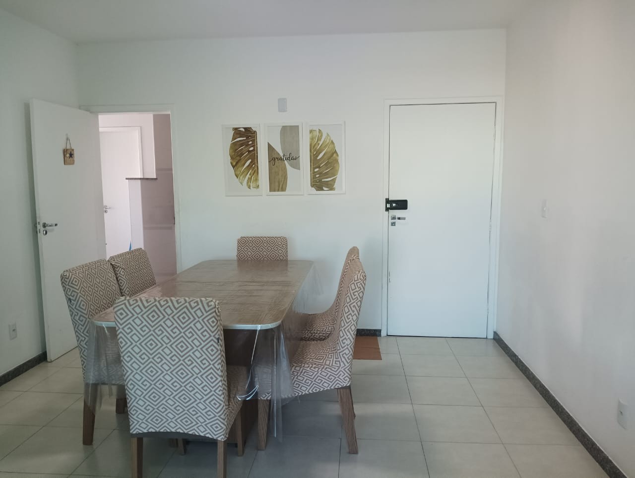 Excelente Apartamento na Coroa do Meio