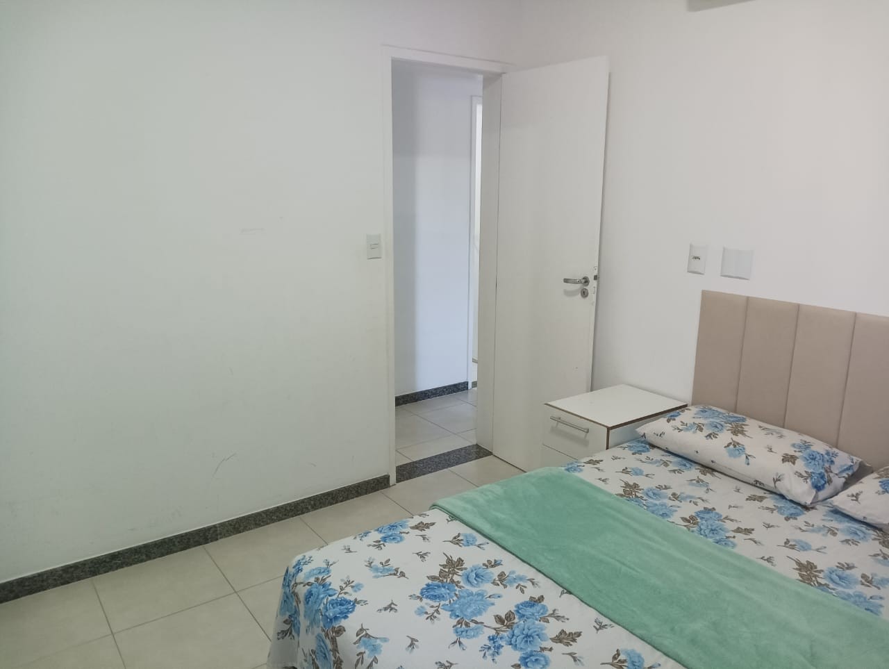 Excelente Apartamento na Coroa do Meio