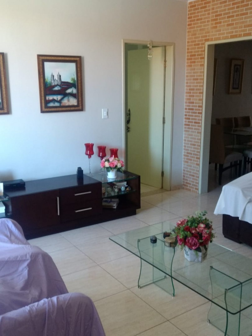 Excelente Casa com pavimento superior no Rosário do Catete