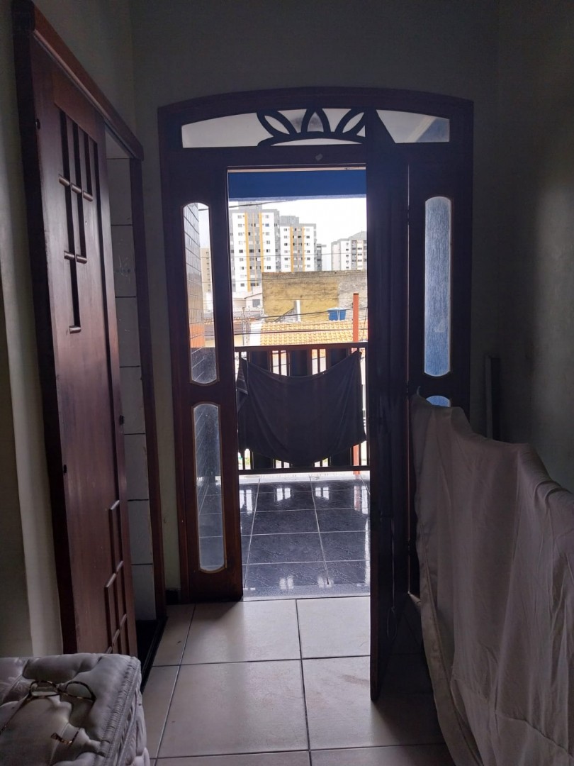 Excelente Casa no Bairro Pereira Lobo