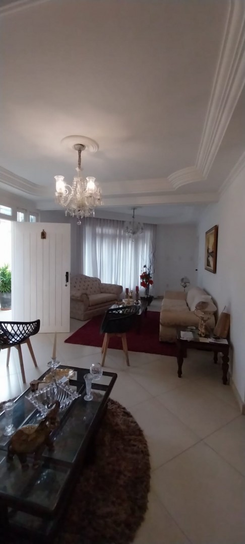Excelente Casa na Farolândia