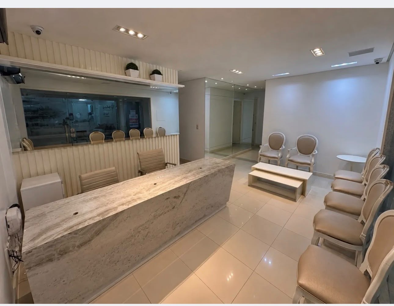 Excelente sala comercial no Jardins
