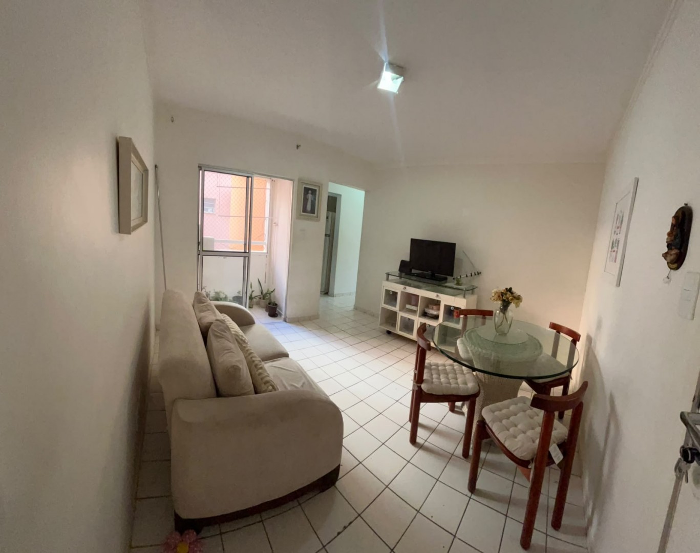 Excelente Apartamento no Condomínio Flor de Lis