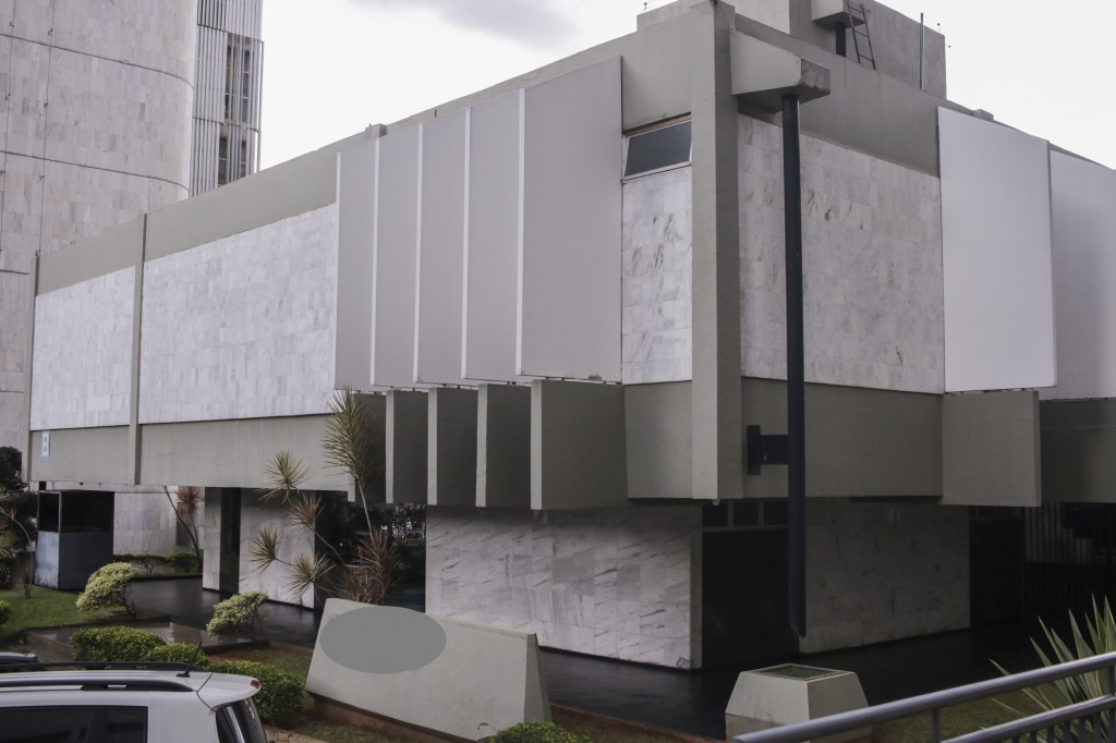 Alugo prédio completo, 2000m2, Setor de Autarquias Sul, Asa Sul - DF. Sua empresa no coração de Brasília.